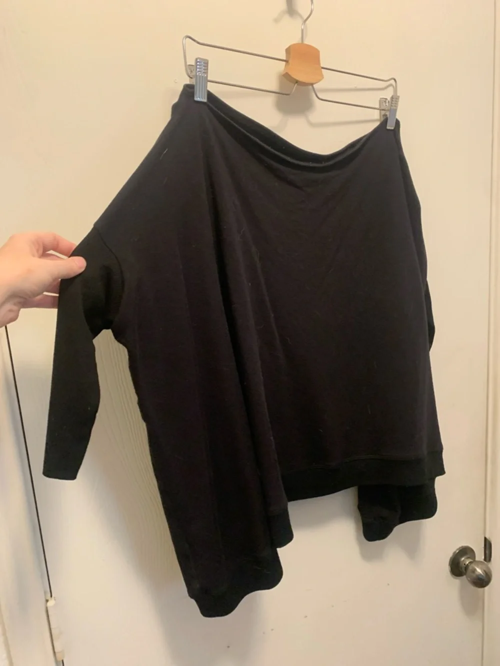 Beyond Yoga Black Off-Shoulder Sweater - Picture 5 of 6